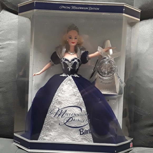 2000 new year barbie